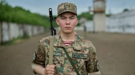 Ұландық сарбаз ерекше дауысымен елді таңғалдырды