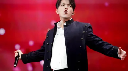 Димаш Құдайбергенге Қырғызстанның халық әртісі атағы берілді