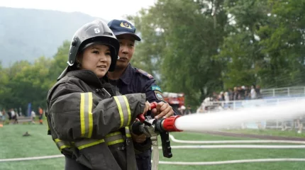 «Құтқарушылармен танымдық демалыс»: балалар лагерлерінде қауіпсіздік күндері өтуде
