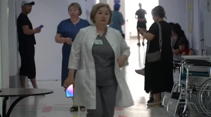 Касым-Жомарт Токаев поручил ужесточить наказание за нападения на медиков