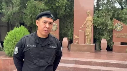 "Я просто сделал то, что считал правильным": полицейский потушил пожар в Алматы