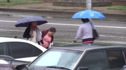 Жара и дождь: синоптики предупредили о неустойчивой погоде сразу в нескольких регионах страны