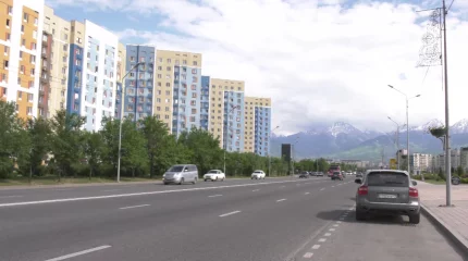 Алматыда бойжеткен көпқабатты үйден секіріп көз жұмды