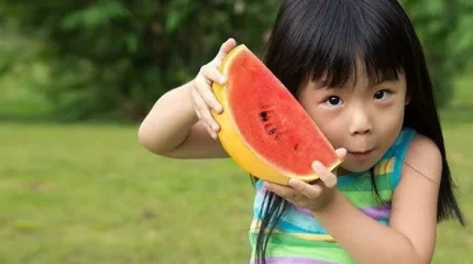 Назван идеальный перекус для детей