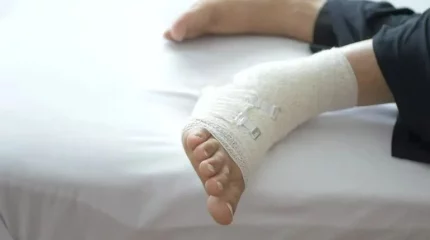 Подросток травмировалась проволокой в Шахтинске