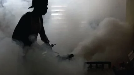 20 человек эвакуировали из горящей пятиэтажки в Таразе