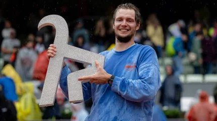 Теннистен Қазақстан құрамасының көшбасшысы Александр Бублик жеңіске жетті