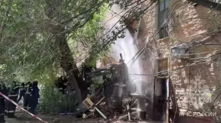 Пятиэтажка рухнула в Астрахани: под завалами ищут людей