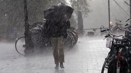 Елдің басым бөлігінде жаңбыр жауып, дауыл соғады