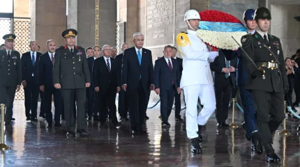 Токаев посетил мавзолей Мустафы Кемаля Ататюрка