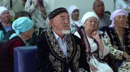 Астаналық зейнеткерлер Абай Құнанбайұлының өлеңдерін оқып сынға түсті