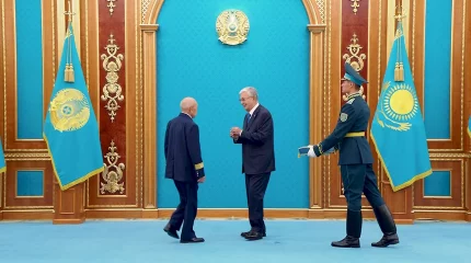 Көлік - экономиканың күретамыры: Президент сала қызметкерлерін марапаттады