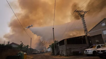 Появились первые жертвы масштабных пожаров в Европе