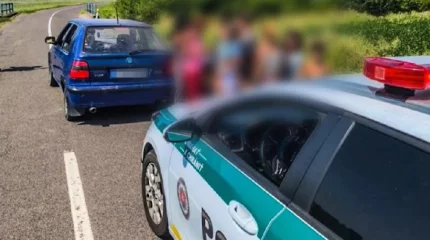 Авто-рекорд: в Škoda на пятерых ехали 18 человек — водителя ждет суд