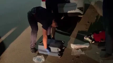 Чемодан с миллионами изъяли у аферистов в Алматы