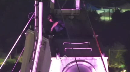 Мужчина пытался сброситься с моста в Семее