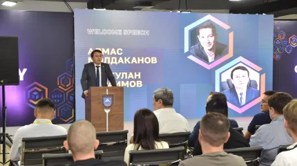 ҚАЗҰУ-да Орта Азияның IT мамандары бас қосты