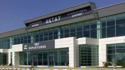 На пять часов задержали самолёт в аэропорту Актау из-за сообщения матери с младенцем о бомбе
