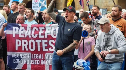 Британцы бастуют против размещения беженцев в отелях