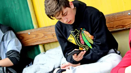 Казахстанским родителям напомнили об опасностях Roblox для детей