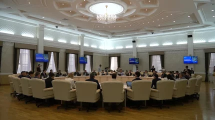 Оралдықтар Ата заңның 30 жылдығын кең көлемде атап өтті