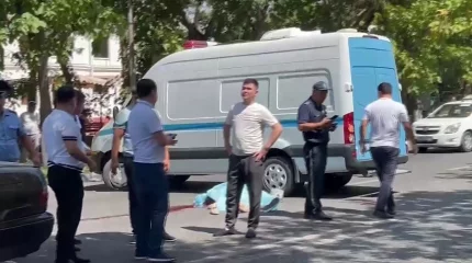 Шымкентте полиция қызметкері адам қағып кетті