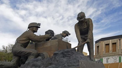 Поздравление Министра энергетики РК с Днем шахтера