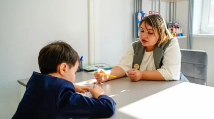 Тысячи казахстанцев помогли открыть новые кабинеты инклюзии в Астане