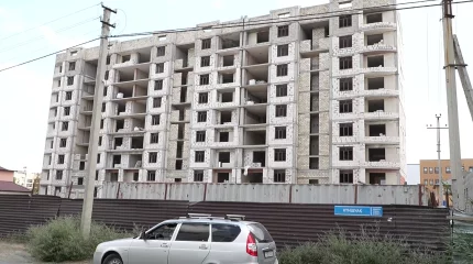 Атырауда үлескерлер 5 жылдан бері уәделі баспанасын ала алмай жүр