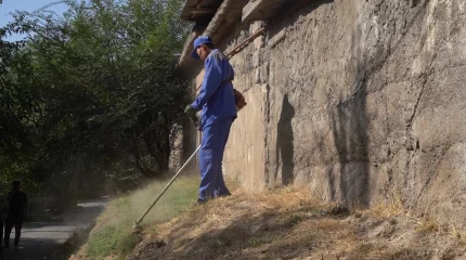 Акцию «Таза бейсенбі» провели в Шымкенте активисты партии «AMANAT»