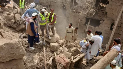 Ауғанстандағы жойқын жер сілкінісі: қаза тапқандар саны 2 мыңнан асты