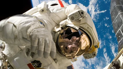 Космос ускоряет старение: ученые раскрыли неожиданные последствия для клеток человека