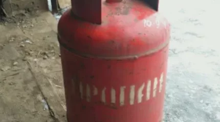 Газ баллонды қауіпсіз жерге шығарды