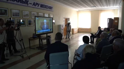 Казахстанцы продолжают обсуждать послание главы государства