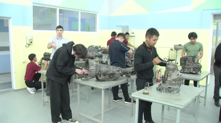 Около 1000 профильных классов открыли в казахстанских школах в рамках Года рабочих профессий