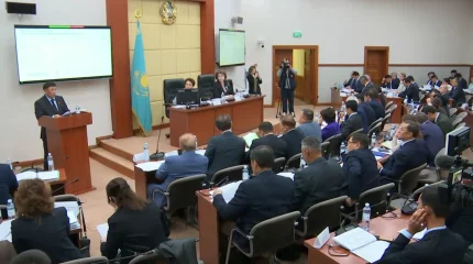 "Завтра мы не сможем отследить деньги", - депутаты Мажилиса о республиканском бюджете на 2026-2028 годы