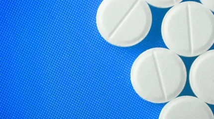 Aспирин вдвое снижает риск рака кишечника, - исследование
