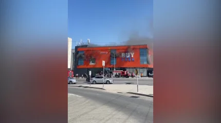 Шымкентте сауда ойын-сауық орталығынан өрт шығып, алты адам түтінге тұншықты