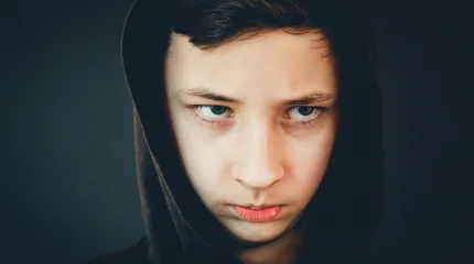 Как распознать наркотическую зависимость у подростка: советы экспертов и меры борьбы государства