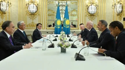Токаев и Инфантино обсудили развитие футбола в Казахстане
