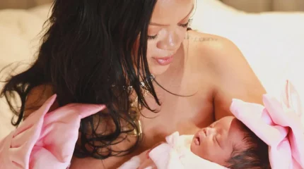 Америкалық әнші Рианна үшінші рет ана атанды