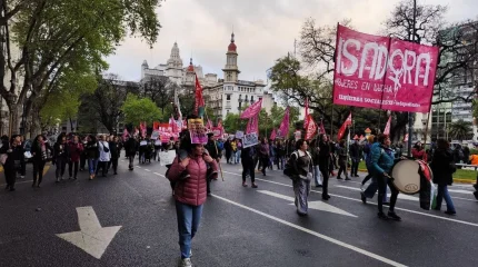 Аргентинцы вышли на улицы из-за жестокого убийства трёх девушек