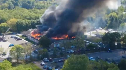 Мужчина поджег церковь и открыл стрельбу по прихожанам в США