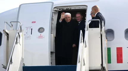 Мемлекет басшысы Серджо Маттарелланы елорда әуежайынан шығарып салды