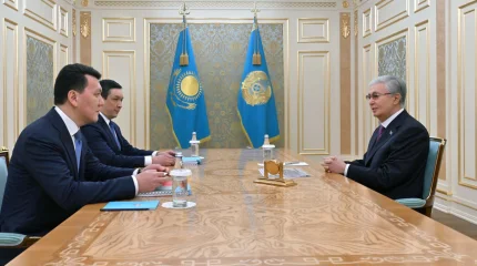 Глава государства провел рабочее совещание по Парламентской реформе