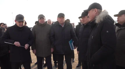 Проблемы воды, переработки мусора, а также внедрение цифровизации обсудили мажилисмены в регионах