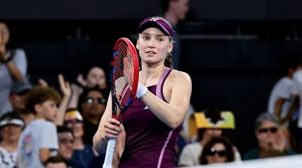 Рыбакина устроила победный камбэк в матче с чемпионкой «Ролан Гаррос»