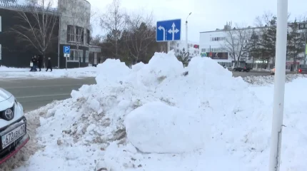 Қостанайда қар тазаламаған кәсіпкерлерге әкімшілік хаттама толтырылуда