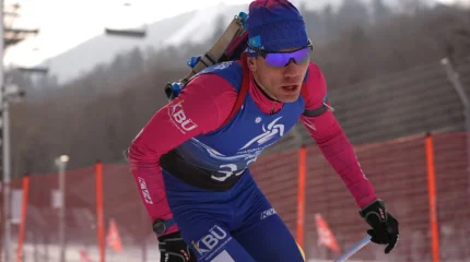 Казахстанские биатлонисты стартовали на этапе Кубка мира в Оберхофе