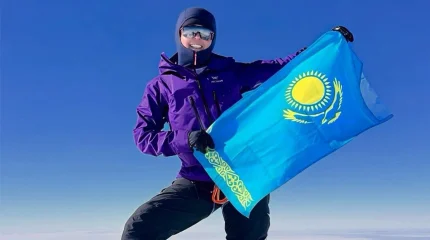 Исторический успех: Анар Бурашева стала первой казахстанкой, покорившей «Семь вершин»